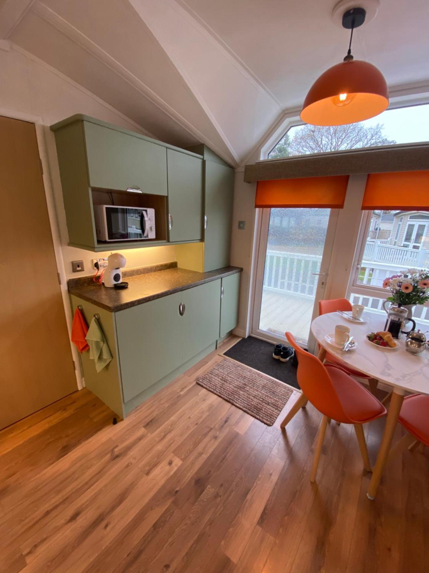 Red Squirrel Lodge Sandown Zewnętrze zdjęcie